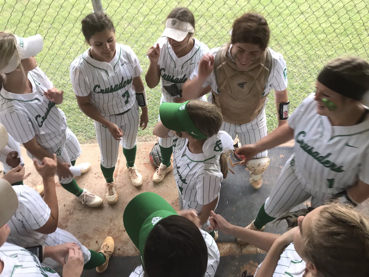 browndowg's tweet photo. @BMFastpitch guy #gametime @tchssball https://t.co/2peoQ7uXu9