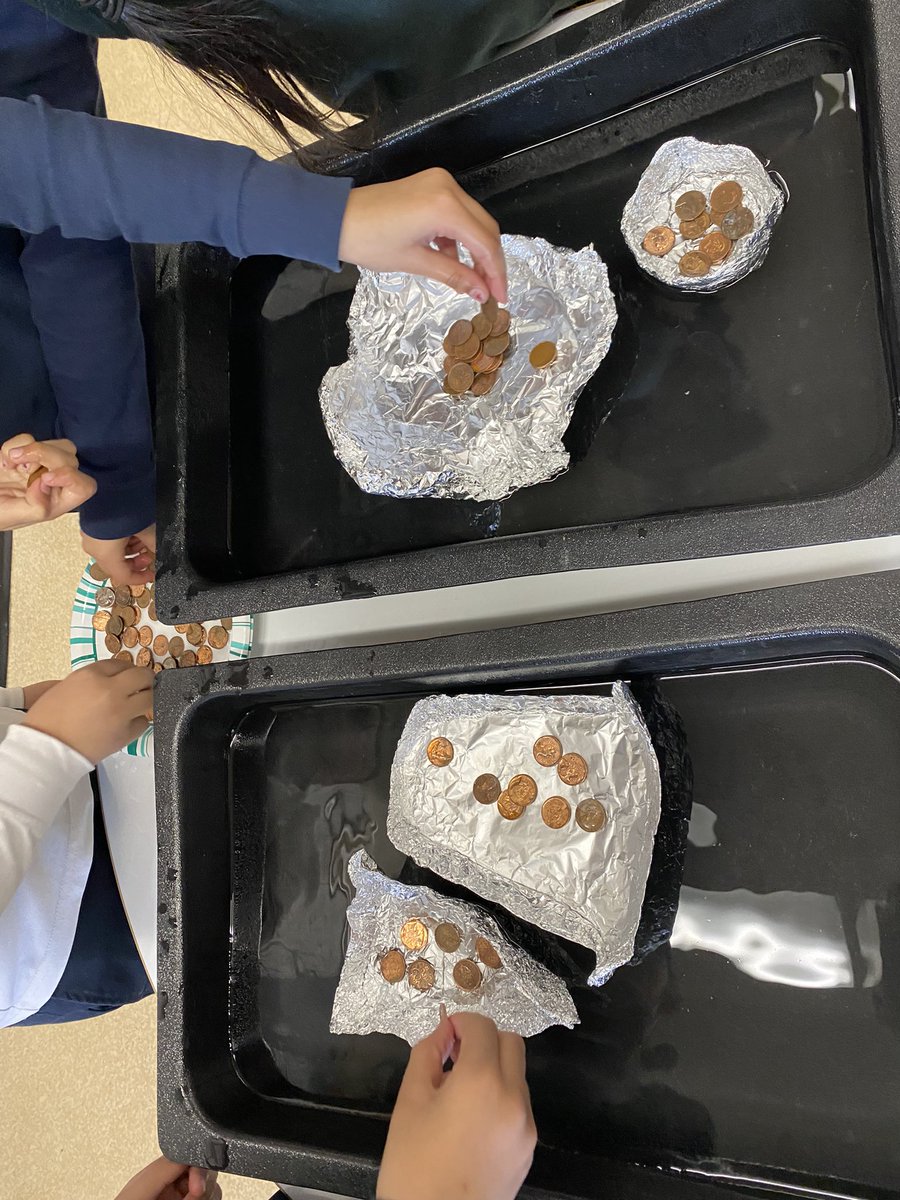 _msquijano's tweet photo. Today we designed and created boats and tested to see how many pennies our boats could carry. One student made it to 121 pennies! 😮👏 https://t.co/qTOn8AHgCS