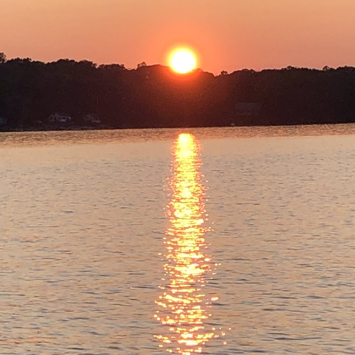 annglech's tweet image. From the archives. Sunset at Bashan Lake.  #MarchReflectionChallenge