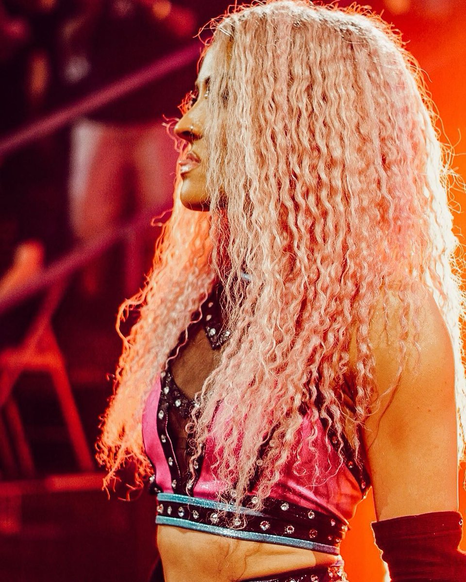 It's time for me to be able to shine in my own spotlight. I'm declaring my spot for @BoroughsFive's Ann Cup.