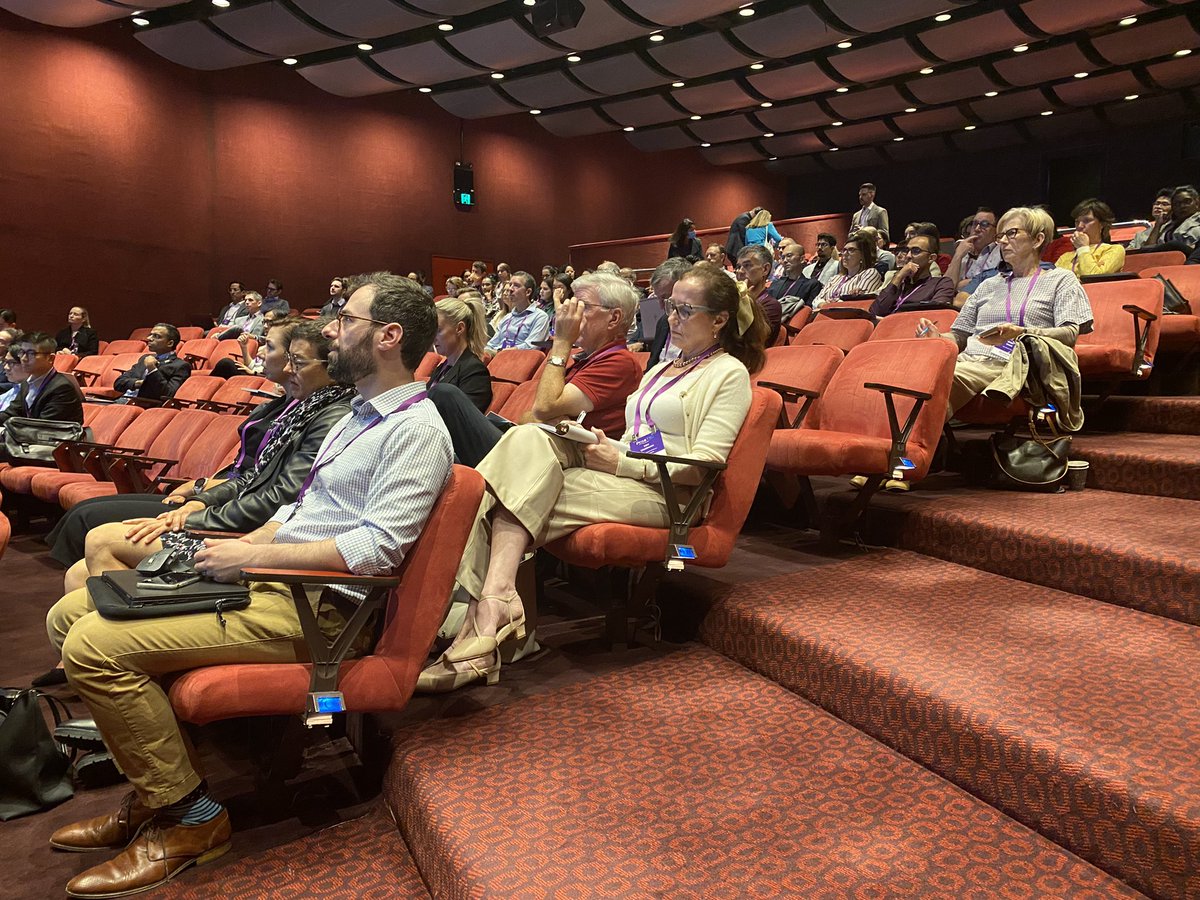 _ShankarSiva's tweet photo. And we are off at the inaugural #prostic22! The very first talk by @RenuEapen … great to see a live / virtual hybrid audience in Melbourne 👏🏽👏🏽 well done @DrMHofman and colleagues in organising this exceptional meeting #pcsm https://t.co/AJSiK2rWeU