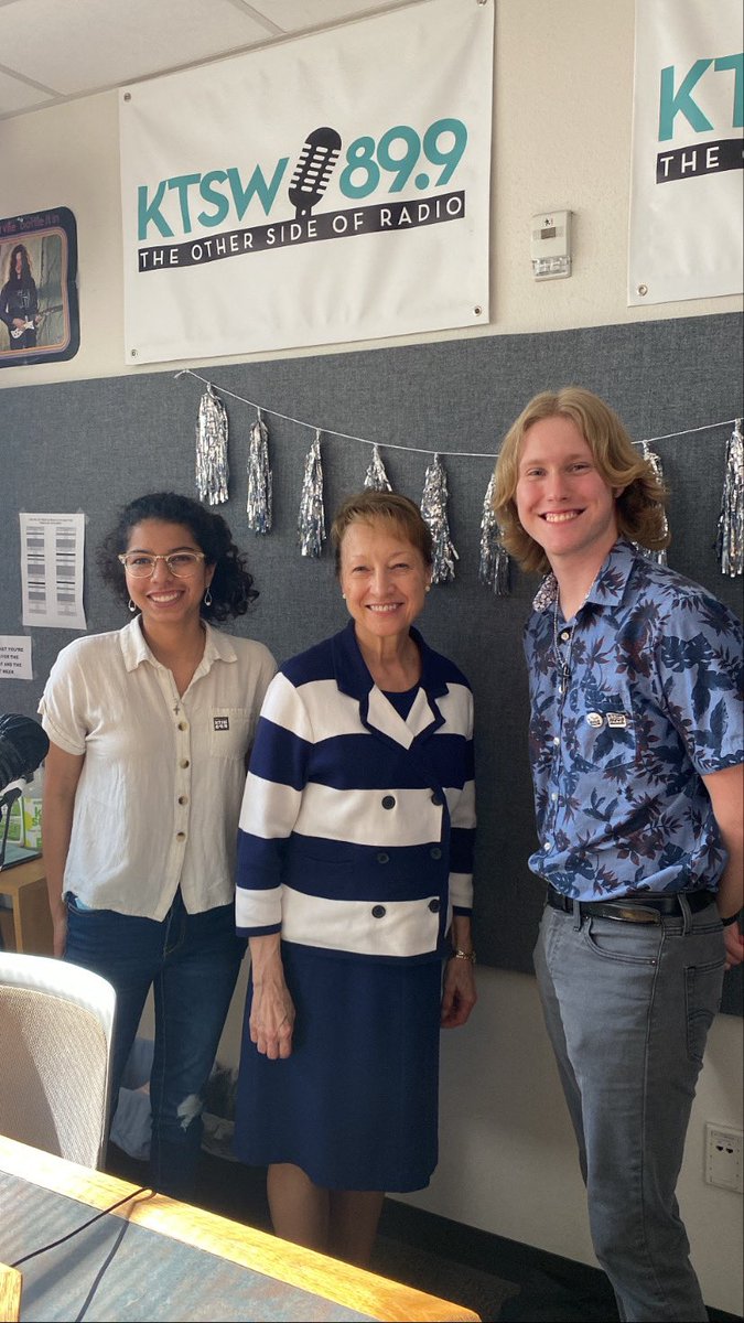 KTSW899's tweet photo. Thank you President Trauth for interviewing with #OtherSideDrive 

#ktsw #txst #smtx @TXSTPresident https://t.co/kwFzvmQ7T0