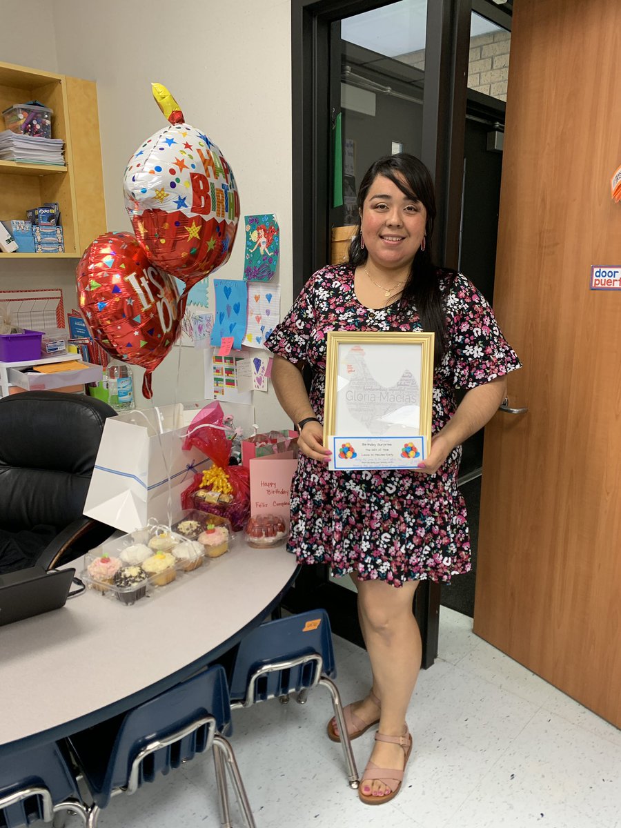 JacquieKortz's tweet photo. Happy birthday to the last GL people of March! Ms. Hyun, Ms Negron & Ms Macias🥳🎉🎂🎁👏💚@GarciaLeza_AISD @Counseling_AISD #CaresTeam @GloriaMacias101 https://t.co/k3XrUXGQOU