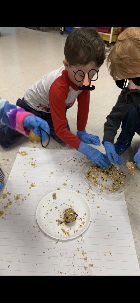 missblacksclass's tweet photo. @missblacksclass @alcdsb_stmt @ALCDSB_Kinder Student (A) read to our class today and then we made #birdfood #springinquiry #handsonlearning 🙌 📖 🐦 #studentreadalouds can’t wait to see what’s #atthebirdfeeder https://t.co/y0Qh1fbalg