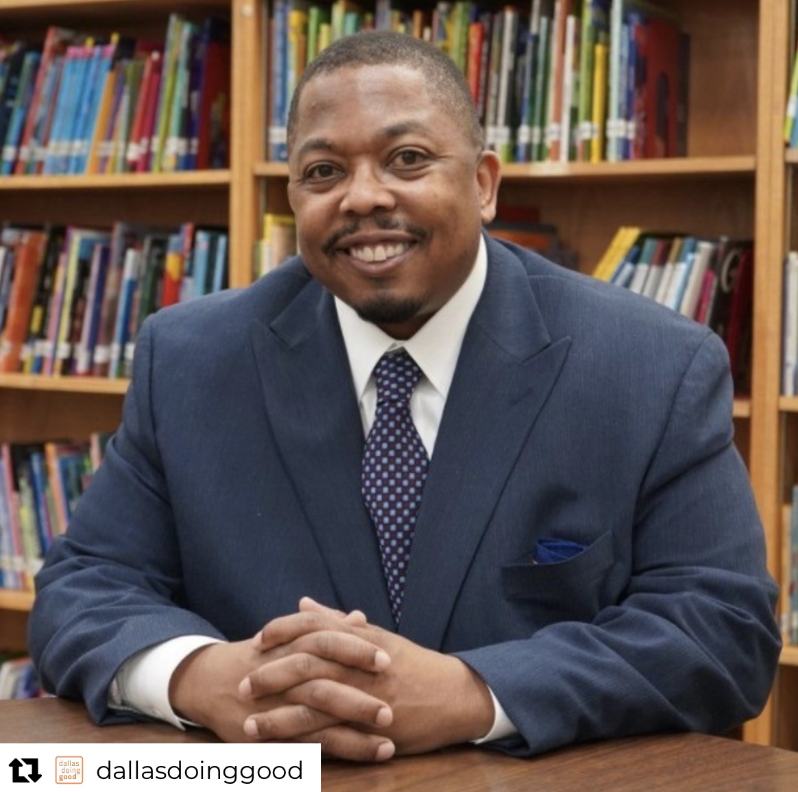 We are getting so excited about our upcoming Community Campus Days happening on Apr. 2, 9, & 23! @dallasdoinggood is spotlighting FIVE principals at our #u2lschools leading up to #CCD2022. The third principal in this showcase is:
Shawki Freelon at Frederick Douglass Elementary! https://t.co/CsRKSkrQqA