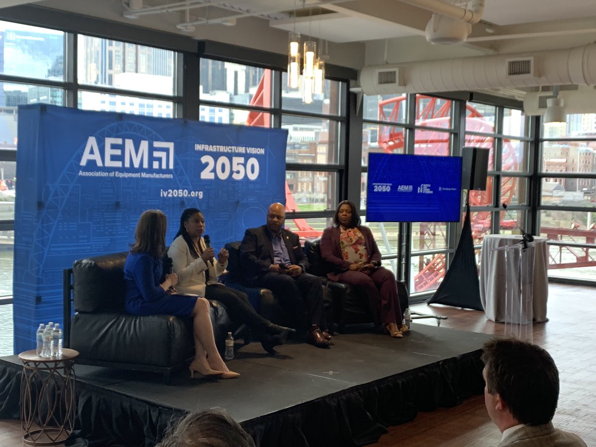 AEMAdvocacy's tweet photo. .@FedExGround’s @traceewalls talks about the programs their talent acquisition team is bringing to classrooms across the country, teaching students of all ages about foundational issues like teamwork, why they are important, and what they mean to FedEx. #InfraWorkforce #IV2050 https://t.co/WwbUJsD8Ts