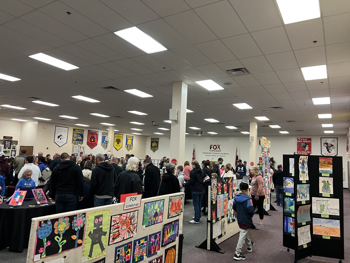 Great turnout this evening at the Fox District Elementary Art Show!!  Amazing art on display!!  #FoxC6Strong