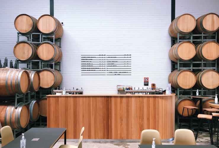 MaximusCampers's tweet photo. SYDNEY'S BEST CRAFT BREWERIES!
Using #traditional #brewingmethods to produce #slowfermentedbeer, #SlowLaneBrewing produces #modern interpretations of #oldworld #Europeanbeers. Part of this is in the #barrelaging of their #brews & includes #naturalcarbonation & #openfermentation. https://t.co/SWbZrRVb1v