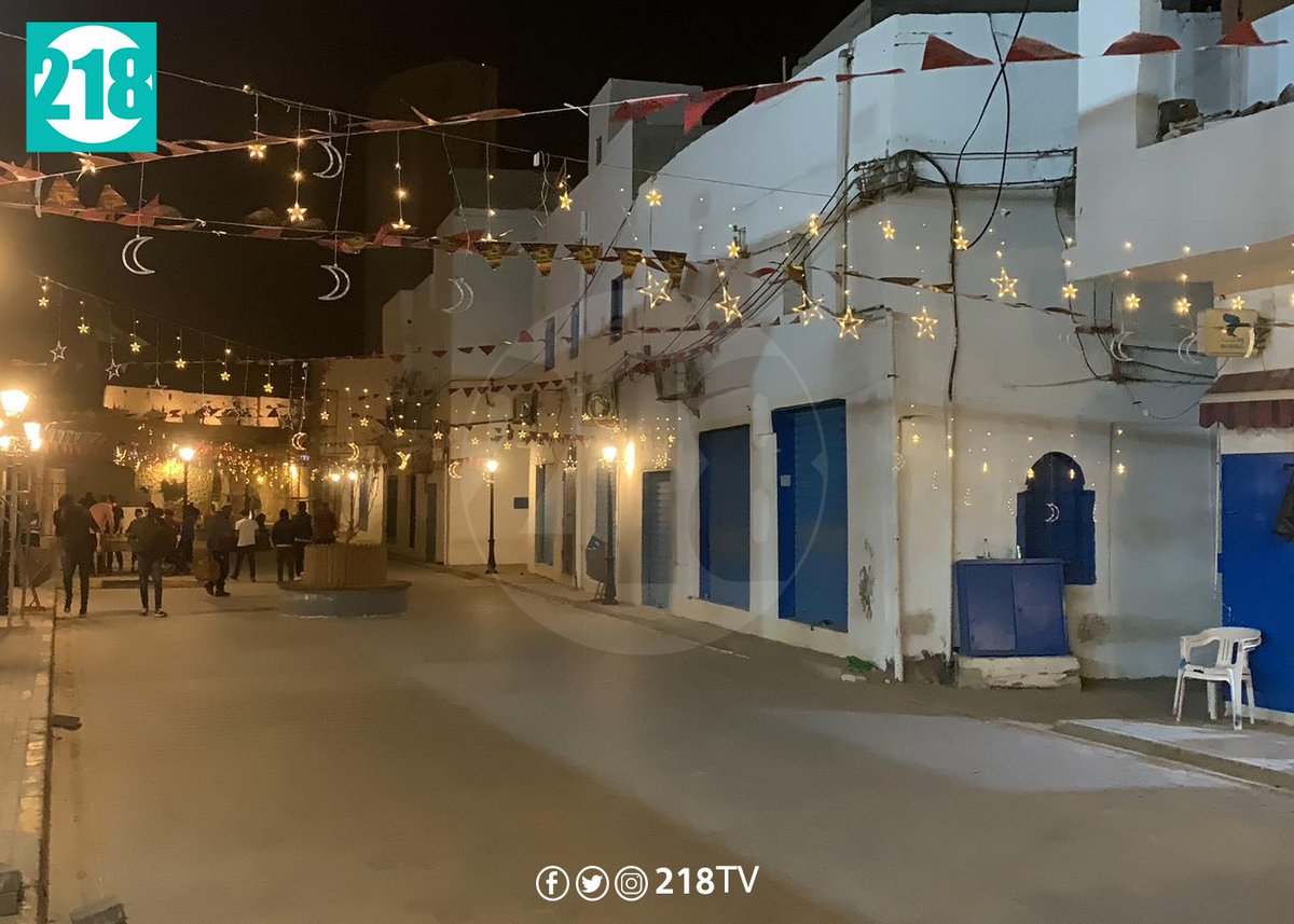 218Tv's tweet photo. المدينة القديمة بـ #طرابلس تتزيّن استعدادا لاستقبال #شهر_رمضان
#218TV https://t.co/uLX79N90pl
