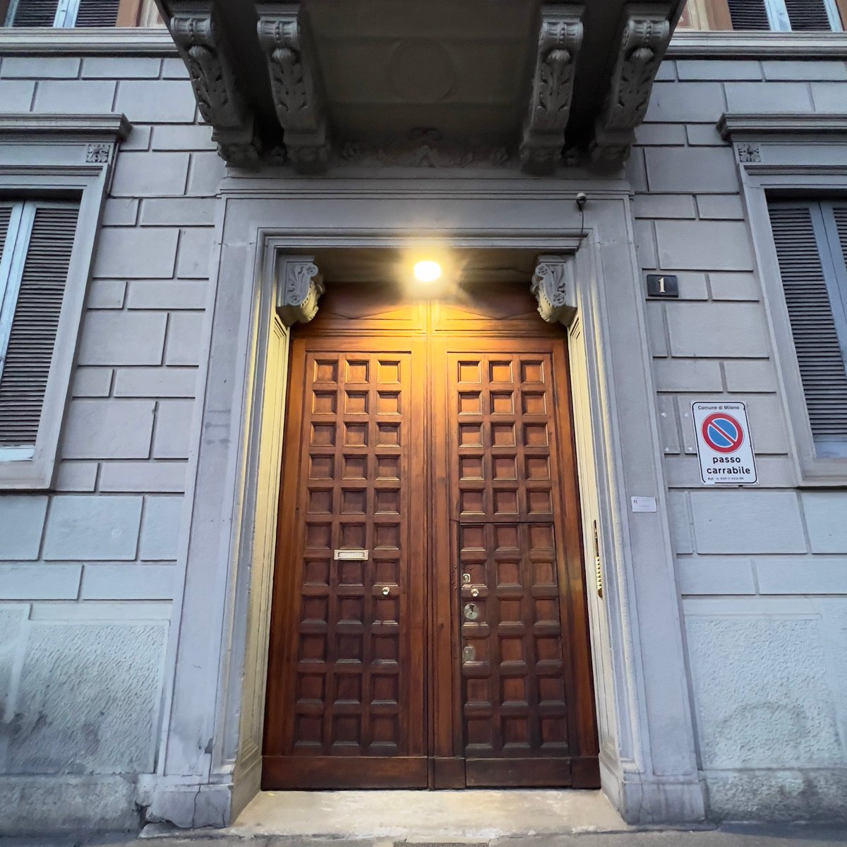 365Dem's tweet photo. 023 of 365 - Date of photo shooting: 31 marzo 2022; Address: Enrico Besana Street, 1 Milano (MI) 20122 Italy
 
https://t.co/IwrsoE3vOb

#nft #digitalart #nftartist #cryptoart #cryptoartist #nftcollection #nftnews #nftartwork #nftphotography #milano #entryphones #nftproject https://t.co/O9bJ3daRlm