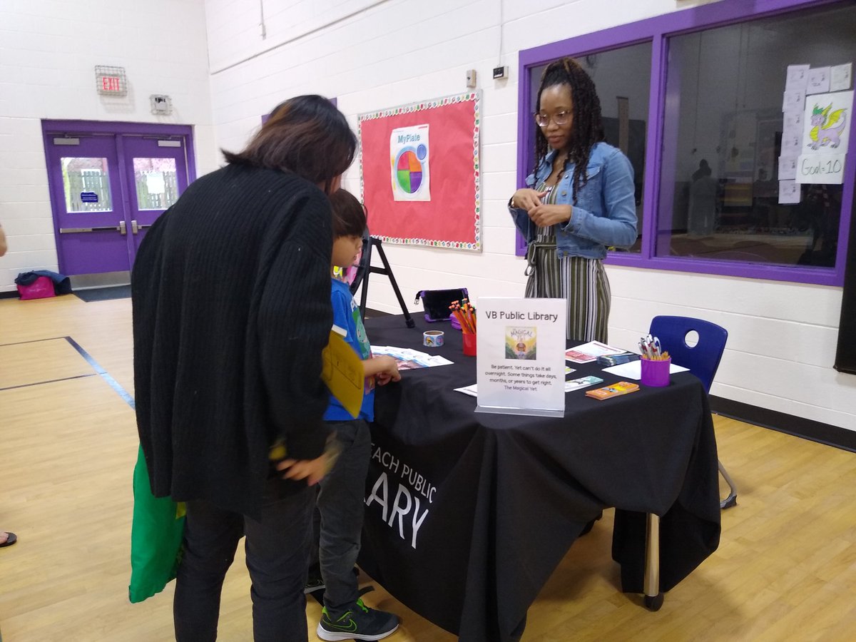 NealieReads's tweet photo. @VBPLibrary in the house! @LuxfordES #theMagicalYet https://t.co/9w4gwgDjWQ