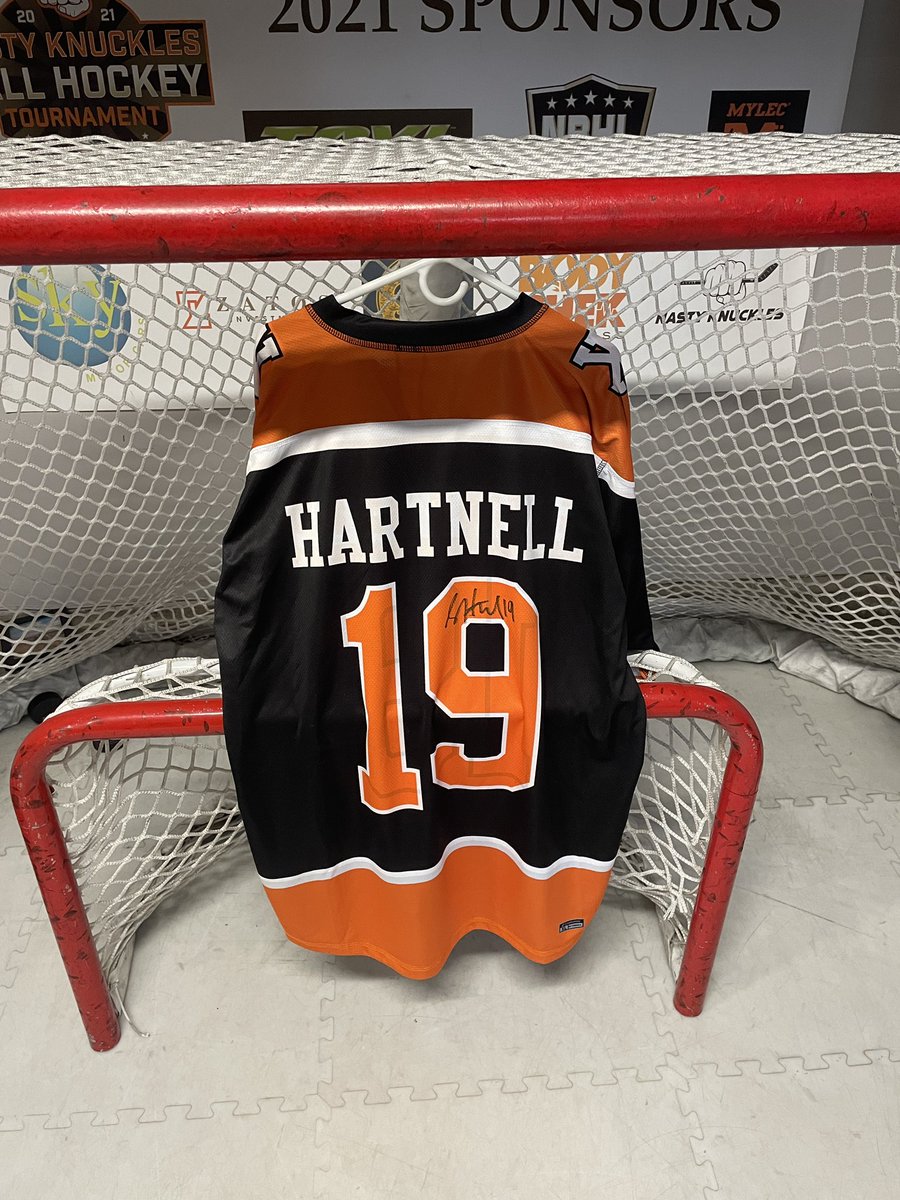 NastyKnuckles's tweet photo. 🚨GIVEAWAY🚨

RT this tweet and follow us for a chance to win this signed jersey from @Hartsy43! Tag friends for extra entries! Winner will be picked 4/5. Good luck and out this weeks podcast with Scotty

Watch: https://t.co/sSru4kIYlF

Listen: https://t.co/MpQPGoC7OV https://t.co/oImH5qZgt5