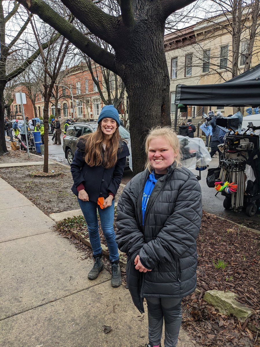 roddpt's tweet photo. #ChicagoPD another great day today. My daughter is beyond excited. This entire cast and crew are absolutely amazing and so welcoming even in a cold Chicago day. Thanks for making lifelong memories for Abby https://t.co/xR5oRRUK8D