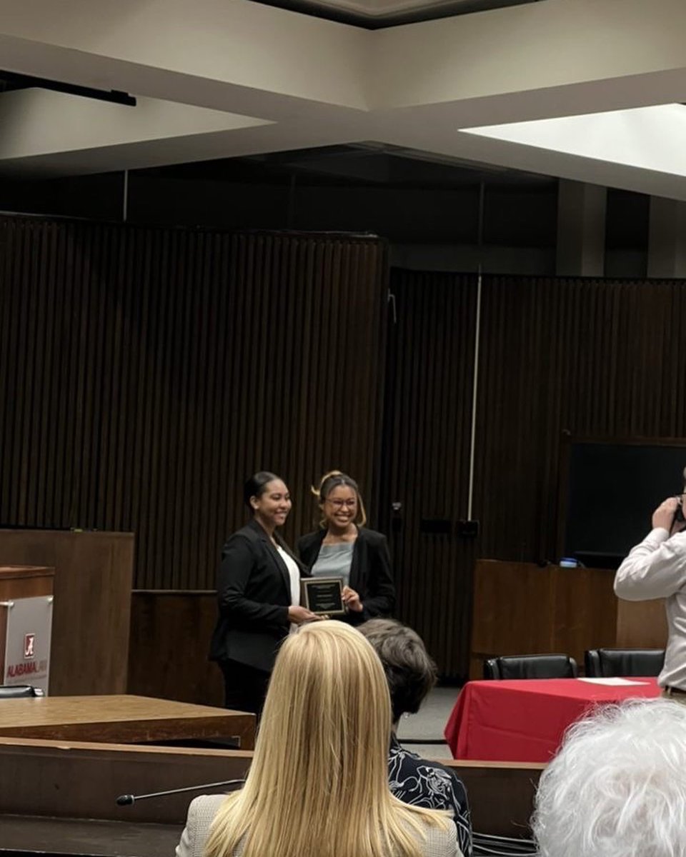 UA_BLSA's tweet photo. Today, a number of UA’s BLSA members were honored and awarded multiple scholarships, plaques, and cash prizes for their academic excellence and high achievements at UA Law’s Award Ceremony!✨✨❤️❤️Congratulations!!! https://t.co/4UxMcLoBqX