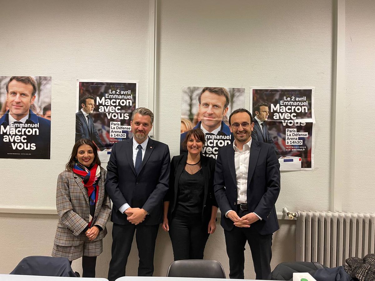 Merci à <a href="/najwaelhaite/">Najwa El Haïté</a> <a href="/T_Cazenave/">Thomas Cazenave</a> pour leur venue à #Mérignac et à tous les participants pour cette réunion publique autour du #pacteproductif #TransitionEcologique #innovation #mobilite #EnsembleCitoyens #avecvous