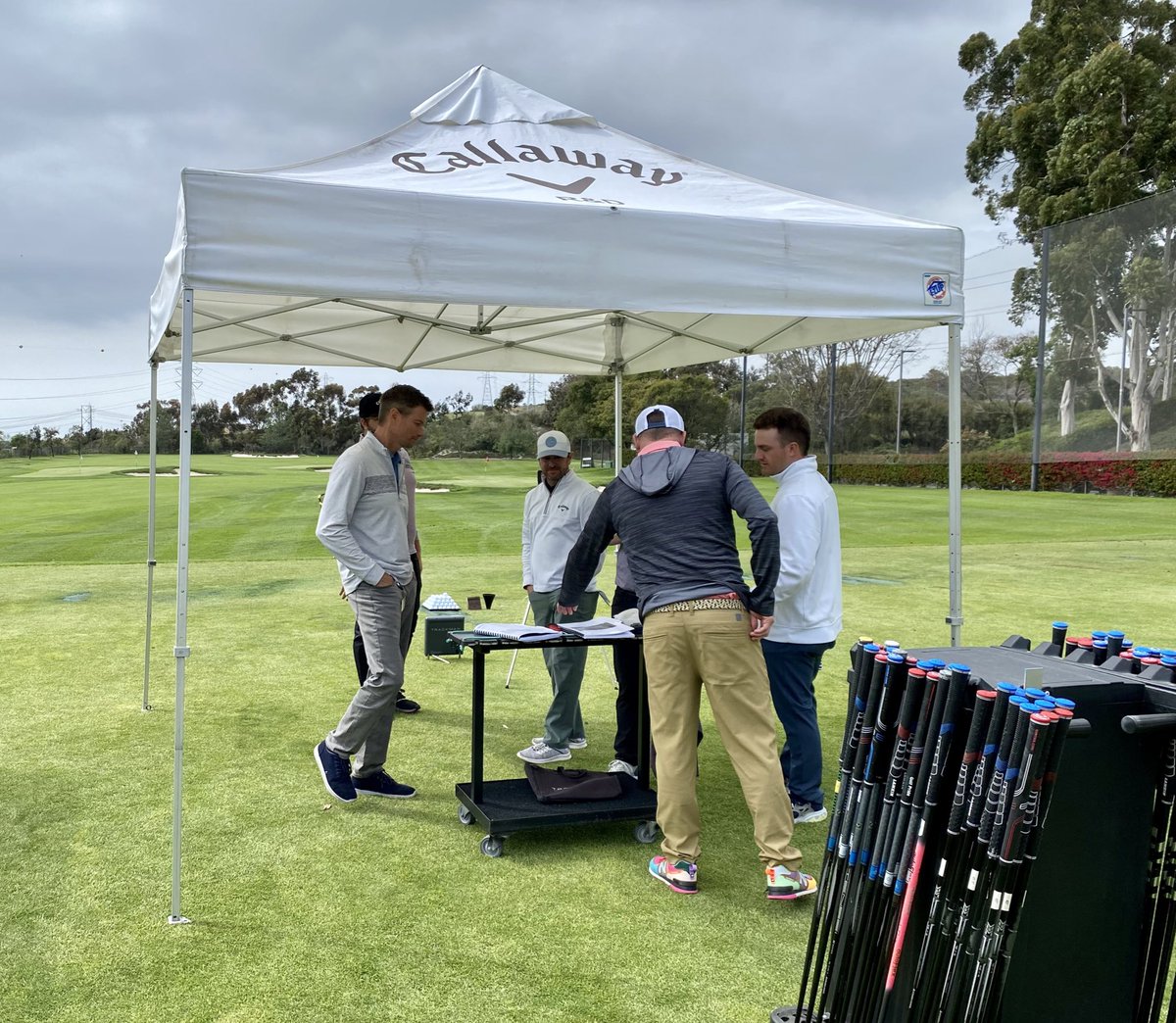 vgolfman's tweet image. Great group of @golfgalaxy fitters getting trained up! Already an experienced, knowledgeable crew &amp;amp; making them a little 💪💪. #golf #getfit #ECPC