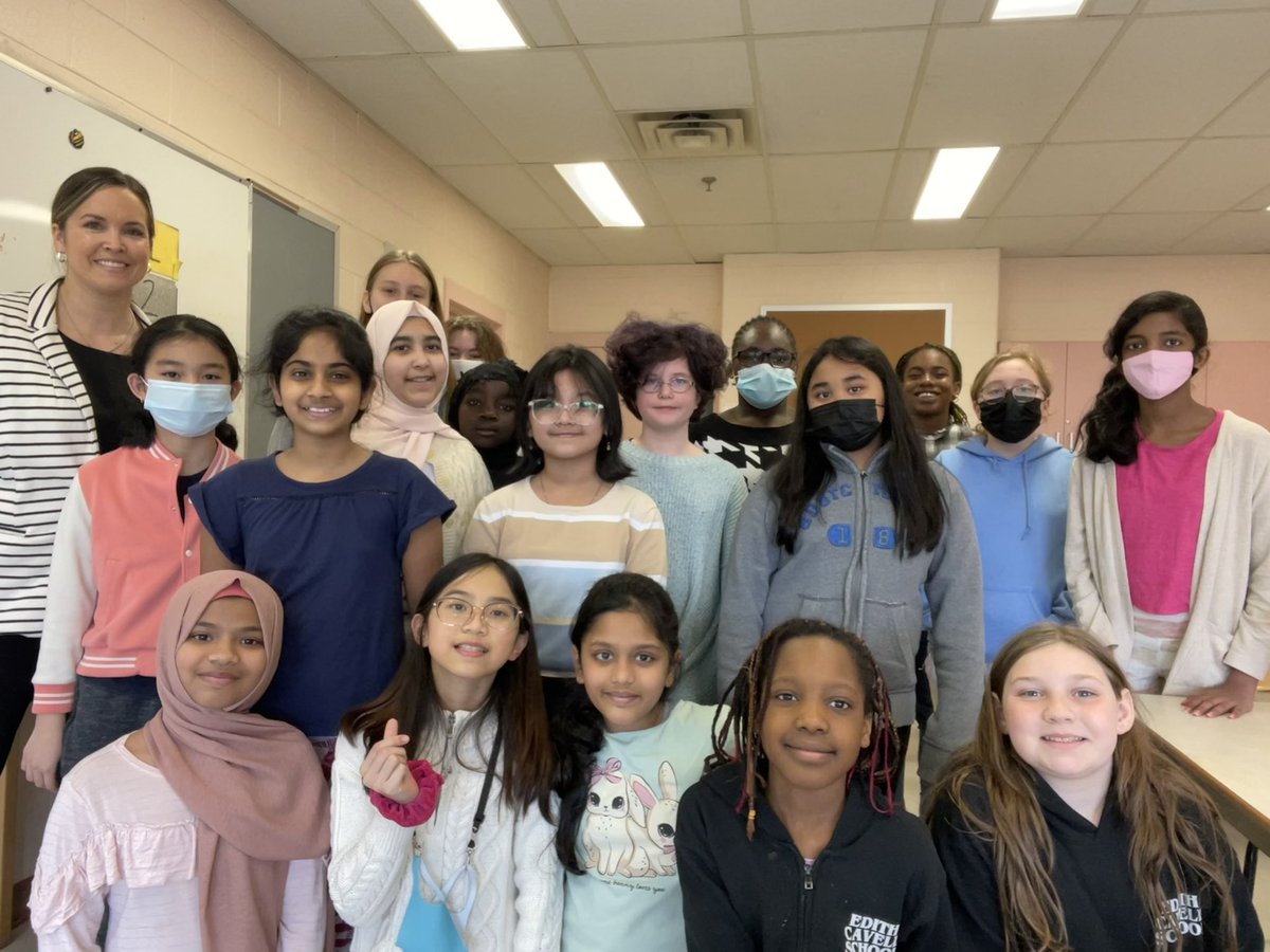 ECKnights's tweet photo. GWG is back in action!💥Today we met online with our PL facilitator. We have been asked to look at industries in our region and think of ways to increase their sustainability all while emphasizing design thinking to achieve this. #GirlsWhoGame #GirlsInSTEM #STEMRocks #asdelearns https://t.co/eqIF2npxFo