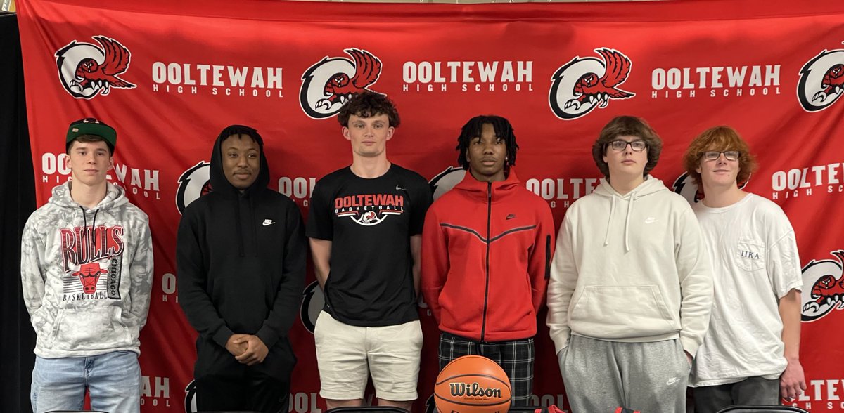 Signing day for @Chrisstylesjr! Great to have <a href="/Bryan_MBB/">Bryan College Men’s Basketball</a> back at the nest for another signing! 
#BRN #GoOwls