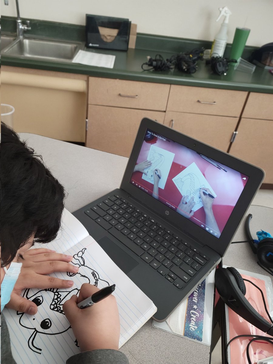 PoppoTina's tweet photo. How about a lil' math, a lil' poetry and loads of @Flipgrid fun? Concrete poets in Ms. Maldonado's 4th grade class enjoy their introduction to Flipgrid. Always 100% engagement #edtechintegration #poetryslam @ergoEDU @SAISD_EdTech @beclanda @SAISDHawthAcad https://t.co/gqay4v5LX7