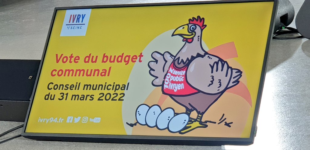 RKaaout's tweet photo. |● #CM2022 #SolidariteUkraine 

La solidarité n'a pas d'étiquette politique ce soir

Notre groupe politique a voté POUR la #subvention👇

➡️1500€ @UNICEF 
➡️1500€ @CroixRouge 
➡️1500€ @SecoursPop 

Saluons également la générosité des #ivryens pour les➡️13 palettes de dons 🙏🏻 https://t.co/hsWGooXRj7