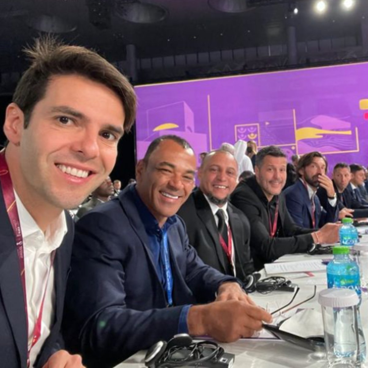 É muito craque pra uma foto só.
