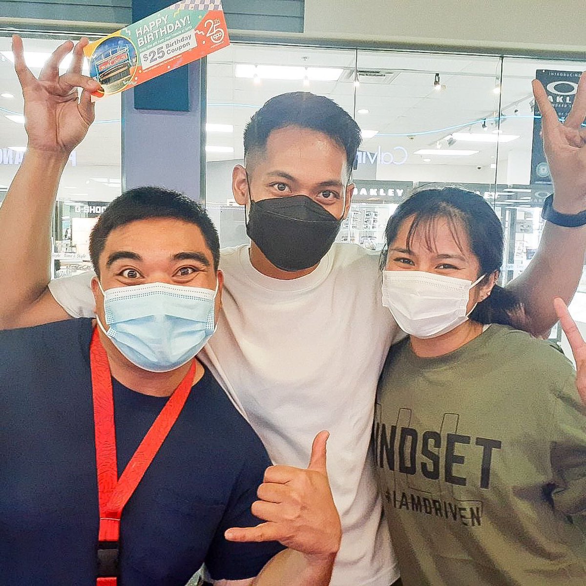 GPOguam's tweet photo. Happy Belated Birthday to all of the March Birthday Celebrants that visited us in March on their special day! 🎂✨ 

Here are a few of the happy individuals that came by and picked up their special gift from us ☺️

#gpoguam #guam #guamshopping #shopGPO #GPOeats https://t.co/em7YMLpwm3
