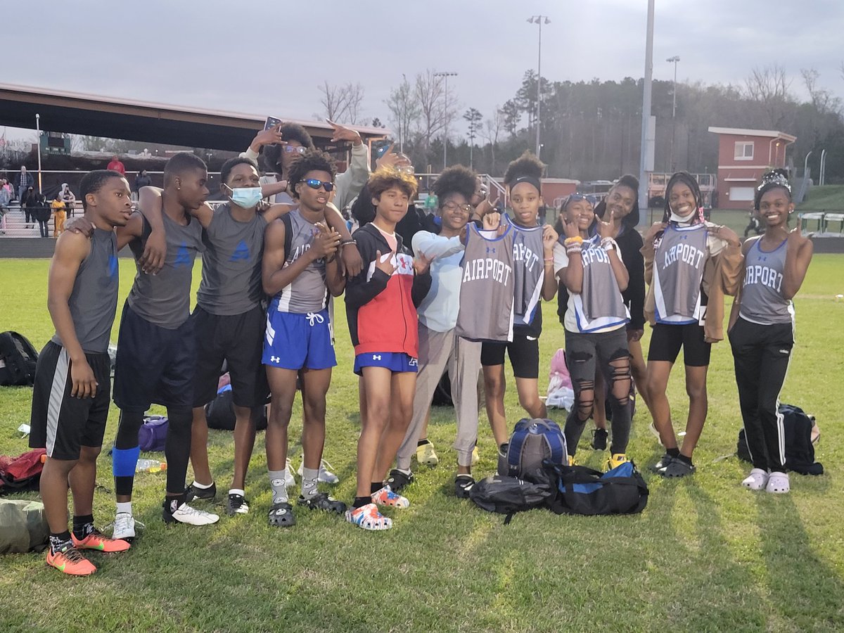 CoachTBarnes79's tweet photo. Airport Middle School Track and Field. Proud of all these kids and the work they put in this season. Big things coming for all of you!
#WeRNext #TheFuture https://t.co/ygqPSNz7su
