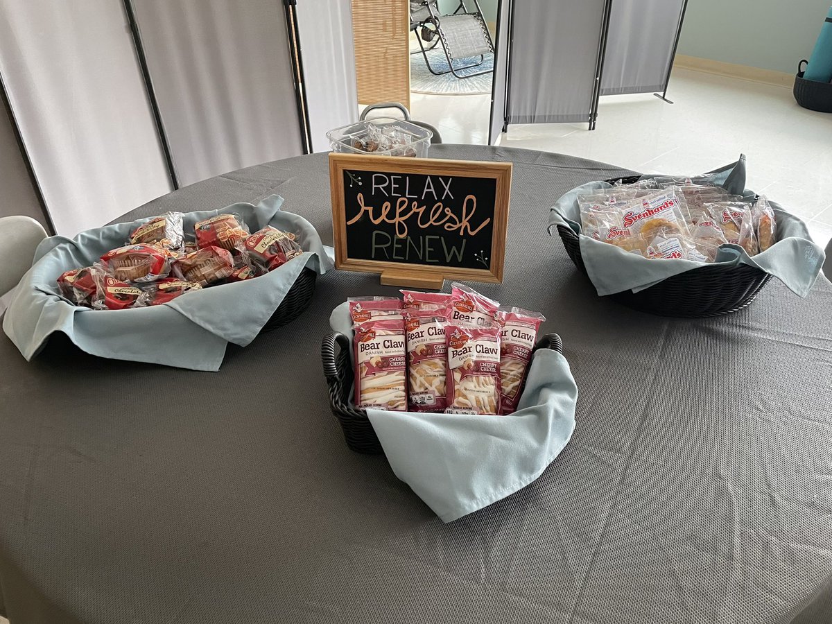 Mrs_CreazzoCSC's tweet photo. On #SELday Wednesday, we treated our @BASDBroughalMS staff to mid-week muffins (and other delicious pastries). Special thanks to our friends @LehighCSO! https://t.co/6ietfhZ7UA
