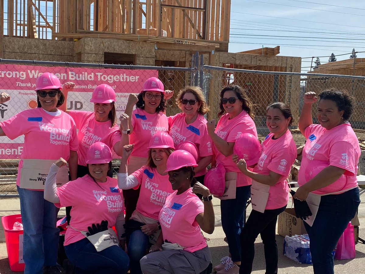SenEloiseReyes's tweet photo. The @CCSWG partnered with the @CaWomensCaucus to “build” with @Habitat_org . We met two of the future homeowners. We can build more homes, but we need the funding that is running out. #AB2217 was introduced to address this issue. I am proud to author this bill. 🏡🔨 https://t.co/5z33SUemcr