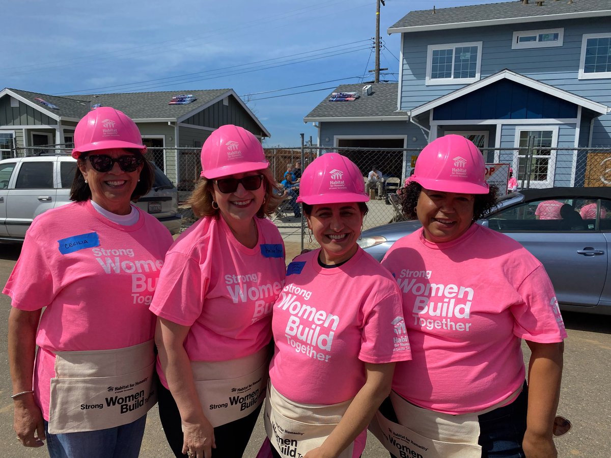 SenEloiseReyes's tweet photo. The @CCSWG partnered with the @CaWomensCaucus to “build” with @Habitat_org . We met two of the future homeowners. We can build more homes, but we need the funding that is running out. #AB2217 was introduced to address this issue. I am proud to author this bill. 🏡🔨 https://t.co/5z33SUemcr