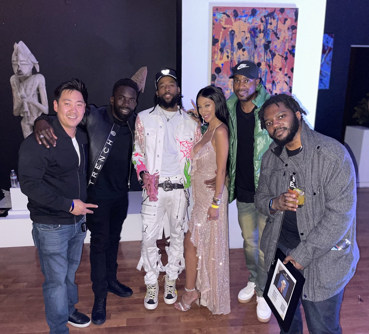 I love how #Web3 brings all worlds together! We about to change the game!

Chillin w these creatives at <a href="/HausofMeta/">Haus Of Meta</a> #NFT awards! <a href="/JimmyAkingbola/">Jimmy Akingbola (Blue Tick)</a> @ToihardyCEO <a href="/IAmAdrianSwish/">Adrian Swish</a> <a href="/MilanCheeks/">Milan Cheeks</a> 

#NFTLA