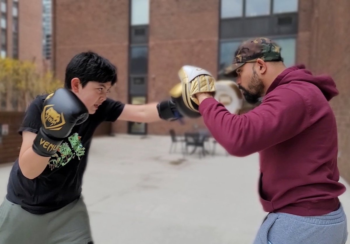 Outdoor #youthboxing UES #NYC teaching the fundamentals of the sweet science. #boxing #fitness #kids #kidsfitness