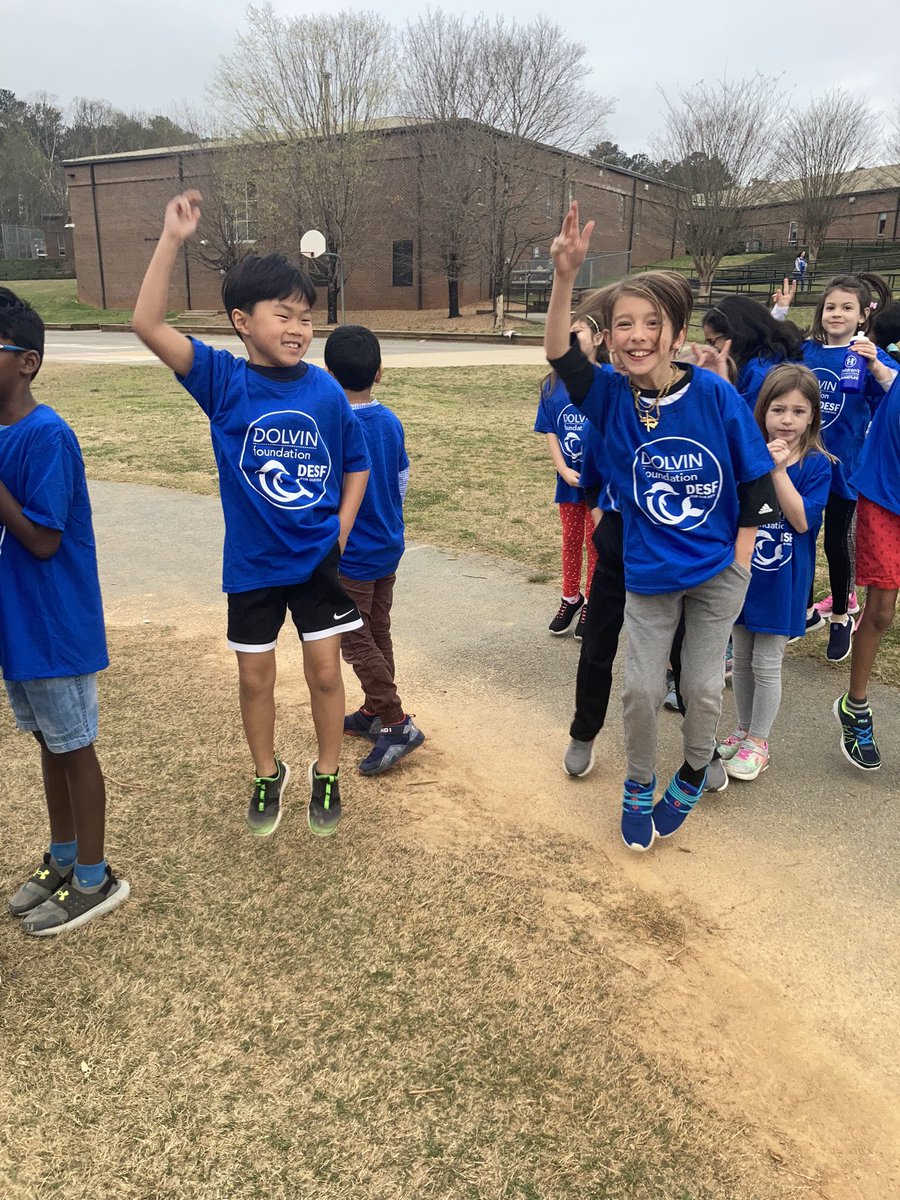 SheriMcmann's tweet photo. #DolvIncredible students were rock stars at the 2021-2022 #Boosterthon #FunRun !!!🥇🏆🎖 https://t.co/rXmNf8gSHt