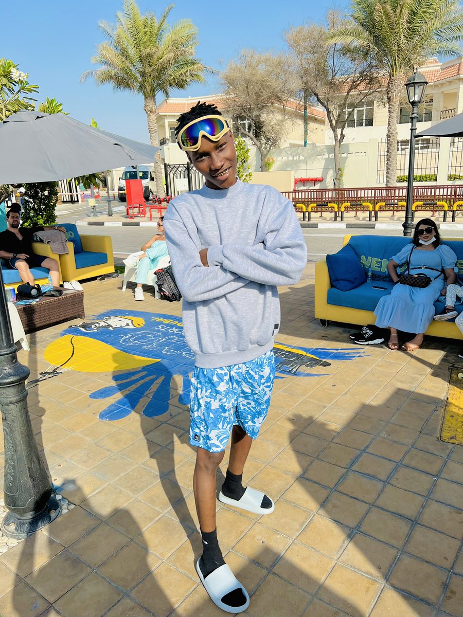 zinoleesky01's tweet image. 