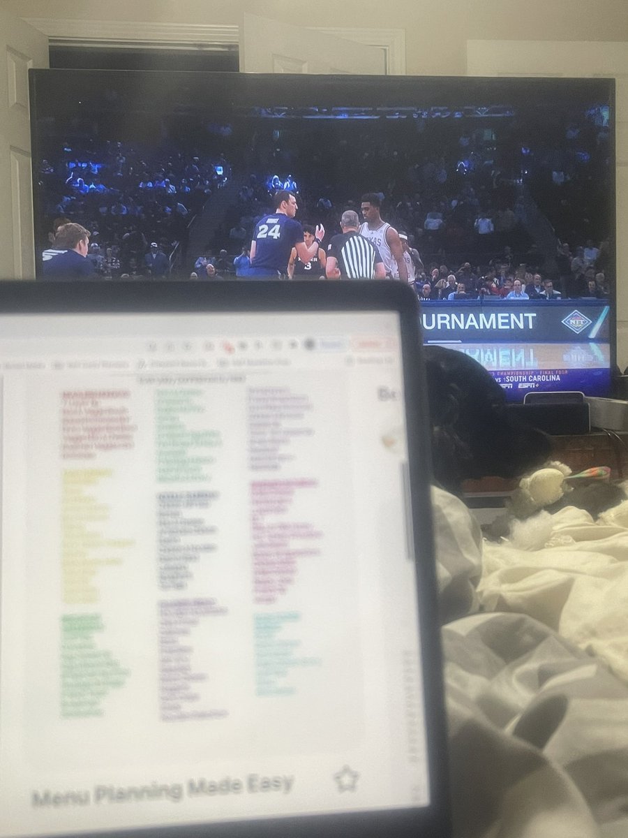 TheJohnnaLee18's tweet photo. Meal planning and college basketball.
BTHO Xavier!
#GigEm #bthoxavier https://t.co/riIgApbFuN