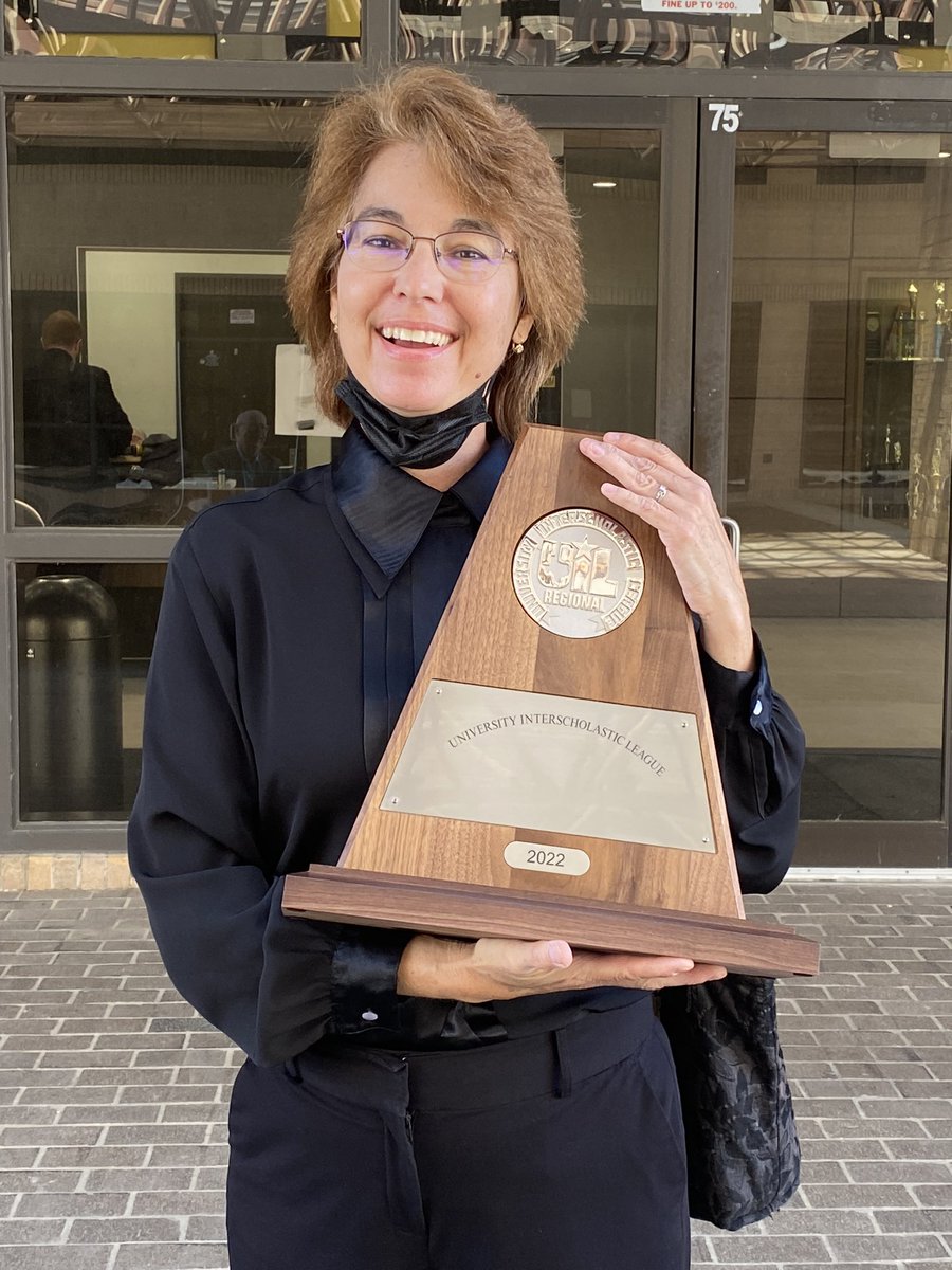 Today, I got to enjoy the sounds of our varsity high school orchestras! I forgot I was listening to high school students! We are so fortunate to have such strong fine arts programs in <a href="/KleinISD/">Klein ISD</a>. Bravo to all of the students and teachers on the great performances! #KleinFamily