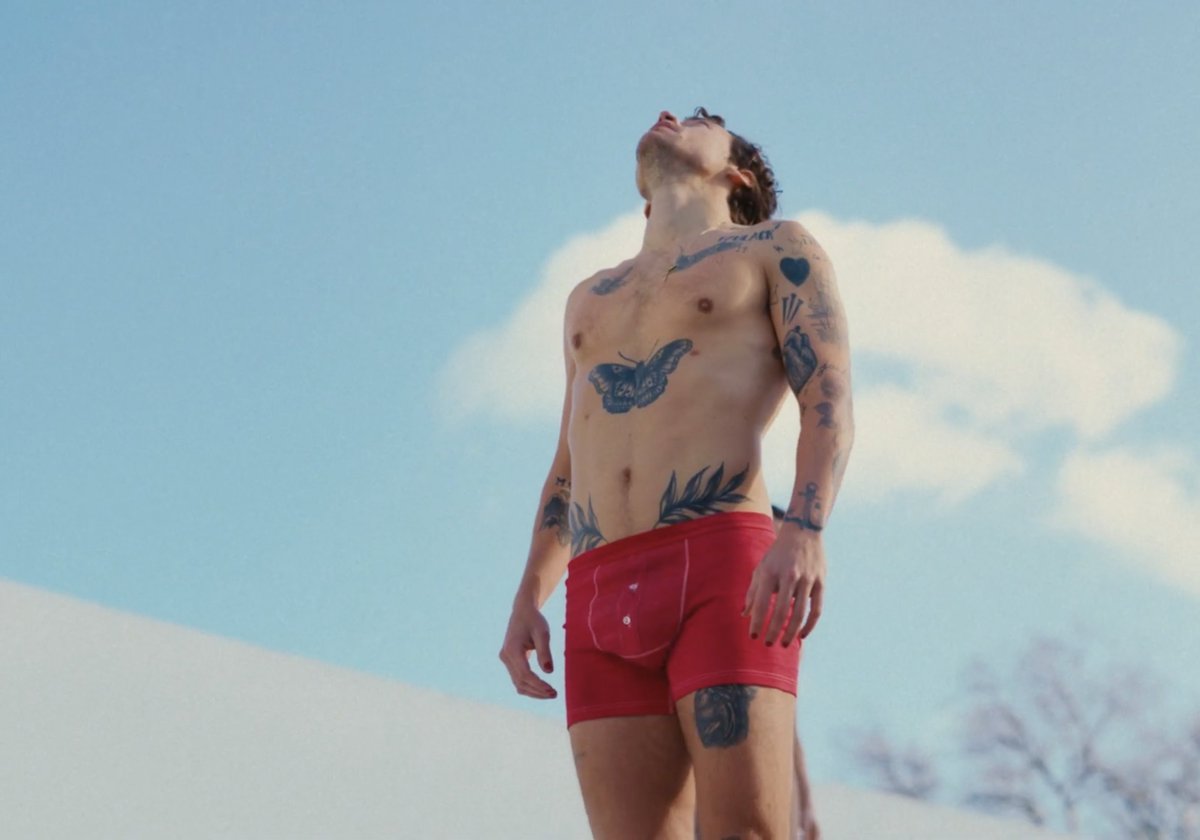 MTV's tweet photo. .@Harry_Styles is back. 
#AsItWas is on repeat. 
My heart is full. ❤️ https://t.co/mClPBRJRY6