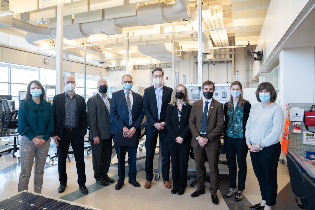 Today President Laura Jo Gunter gave the Hon. Steven Guilbeault a campus tour to demonstrate NAIT’s commitment to skills development for Alberta’s energy transition.