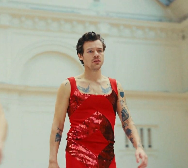 xclusive_hall's tweet photo. #AsItWas que clipe foi esse?MANO TO TODA ARREPIADAAAAAA TE AMO HARRY https://t.co/dzBlXpvyJK