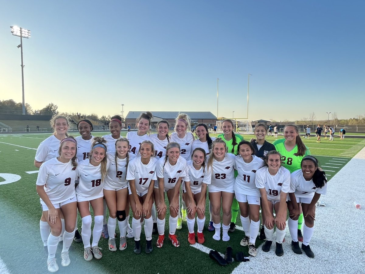 MillCreekHawk's tweet photo. Girls Soccer….. Region 2022 CHAMPIONS!! https://t.co/O6dXkBndPA
