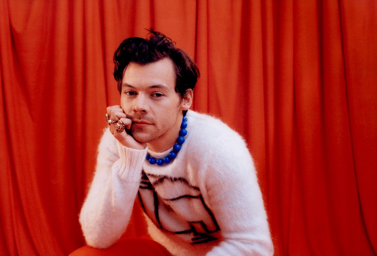 Should we like…move in together? 🏠 Pre-order the Target exclusive version of <a href="/Harry_Styles/">Harry Styles.</a>’ new album, #HarrysHouse, now: tgt.biz/k5cpt9