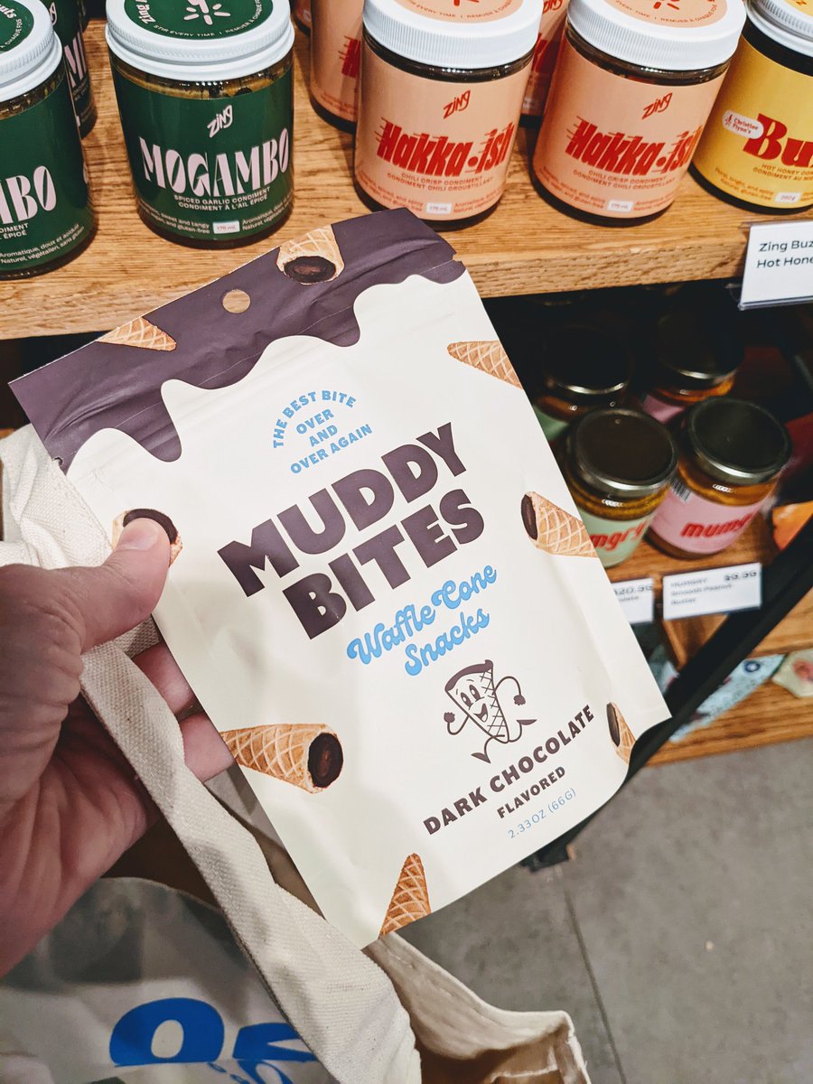 tatread's tweet photo. Picked up a few of my fave snax at the new @makeitgoodgood location in Toronto https://t.co/uQnrSj48GD