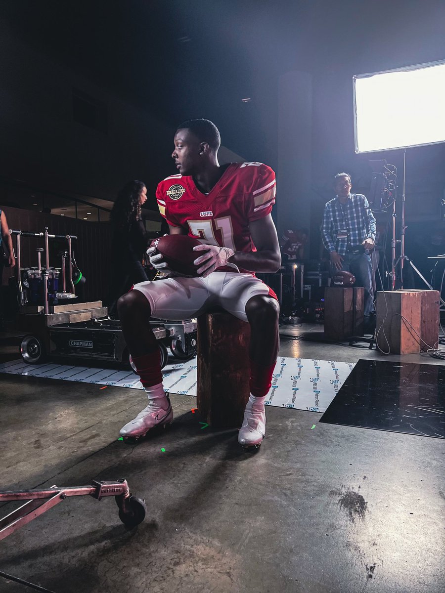 Best lookin' team in the league 🔥

Behind the scenes of our media day shoot ⬇️📸