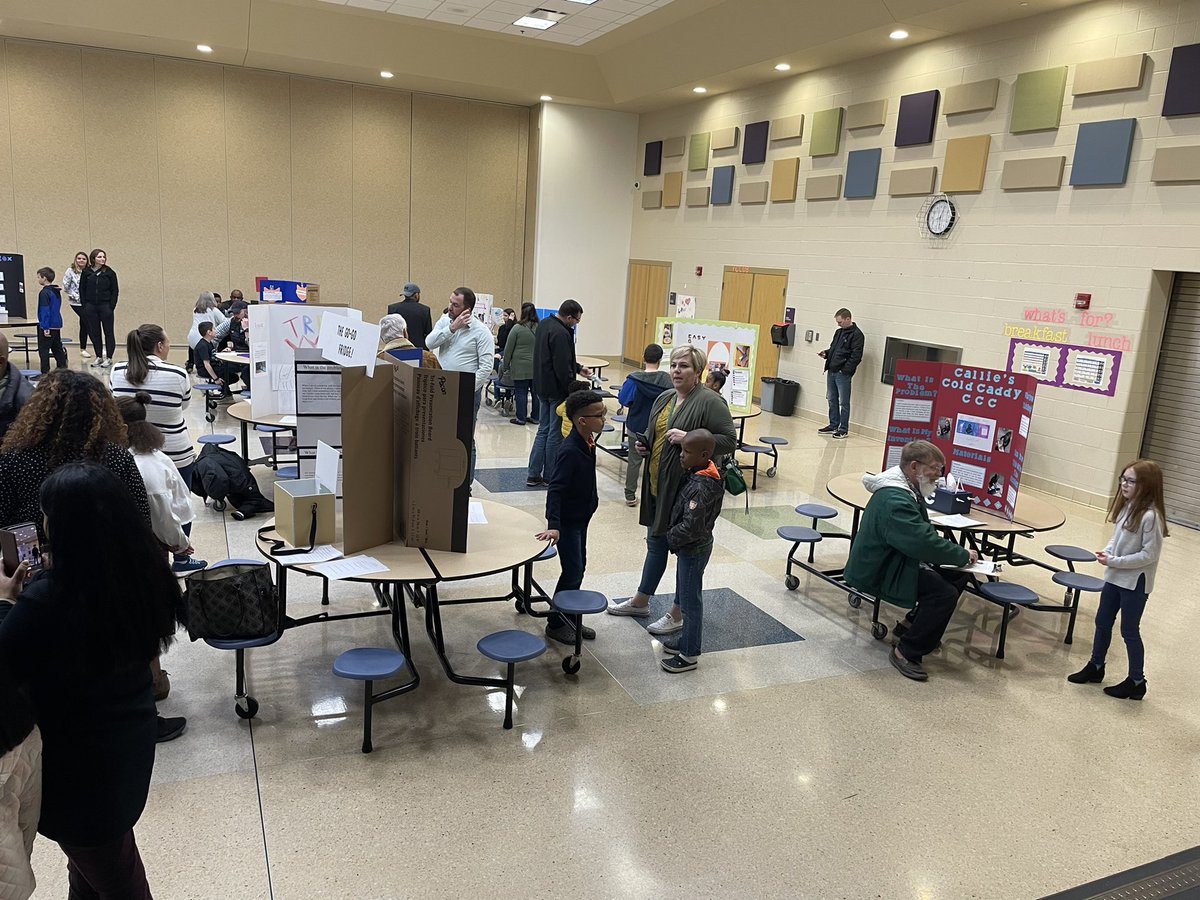 the_gifted_guy's tweet photo. All and all, nearly 30 inventors shared their ideas at the Pickerington Invention Convention. Thanks for sharing your creative ideas with us @PLSD @SUPERSYCAMORE @InventionLeague https://t.co/YvCIX94UXt