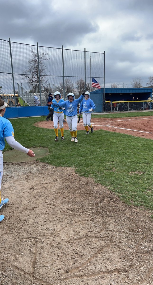Tonight’s Final Score 🥎
Bath 5 | Coldwater 6 

✨Dylan Grigsby hit a 2 run HOMERUN ✨
✨RBIs from Clarie Foust, Anne Oliver, and Clarie Armentrout✨ 
✨Bath Vs Fort Recovery this Saturday (4/2) @Bath @ 11am✨
