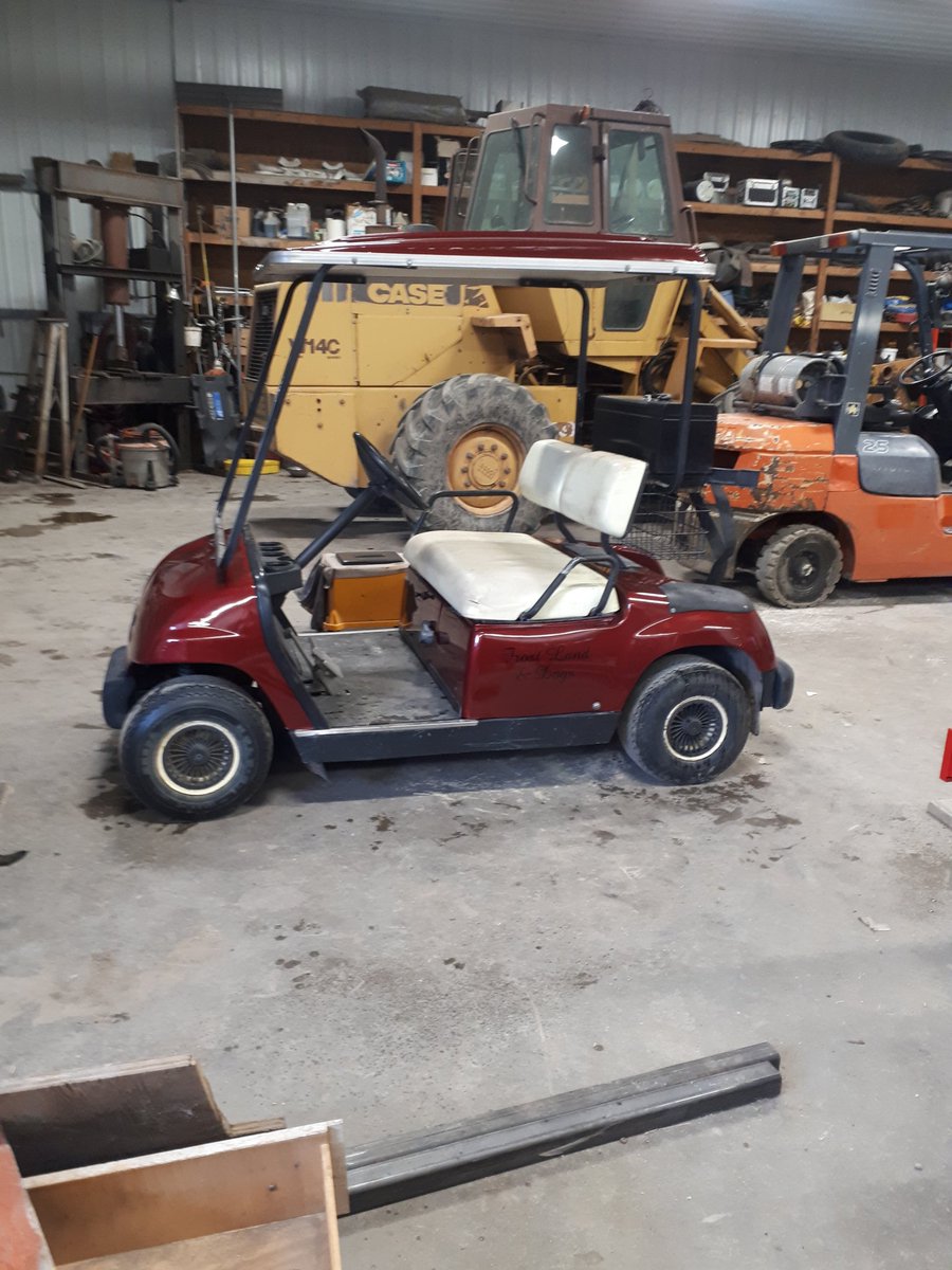 McbeathBarry's tweet photo. Another project done..dam fancy for a farm cart...metalic is a buggar to paint..it looks awesome from 50 feet..lol.. https://t.co/8odutOQJ5O