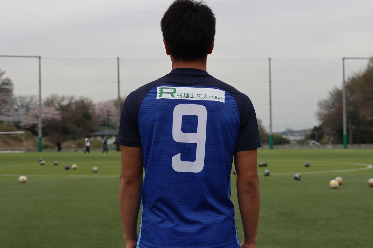 支給品　桐蔭横浜大　No.9 サッカーユニフォーム　サイズL 2013シーズン 支給品 桐蔭横浜大 No.9 サッカーユニフォーム サイズL 2013