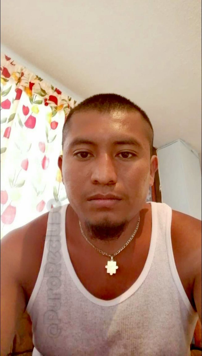 PuroRecluso's tweet photo. _______________________
🔥 ABEL RODRÍGUEZ🔥

Trabajo como guardia en el penal...

Dónde le ven la pinta de maloso
Es todo un macho dominante en la cama, le encanta que sea sumis@.

Síguenos @PuroRecluso
❤️✓
🔂✓ https://t.co/wxVsvoVBGQ
