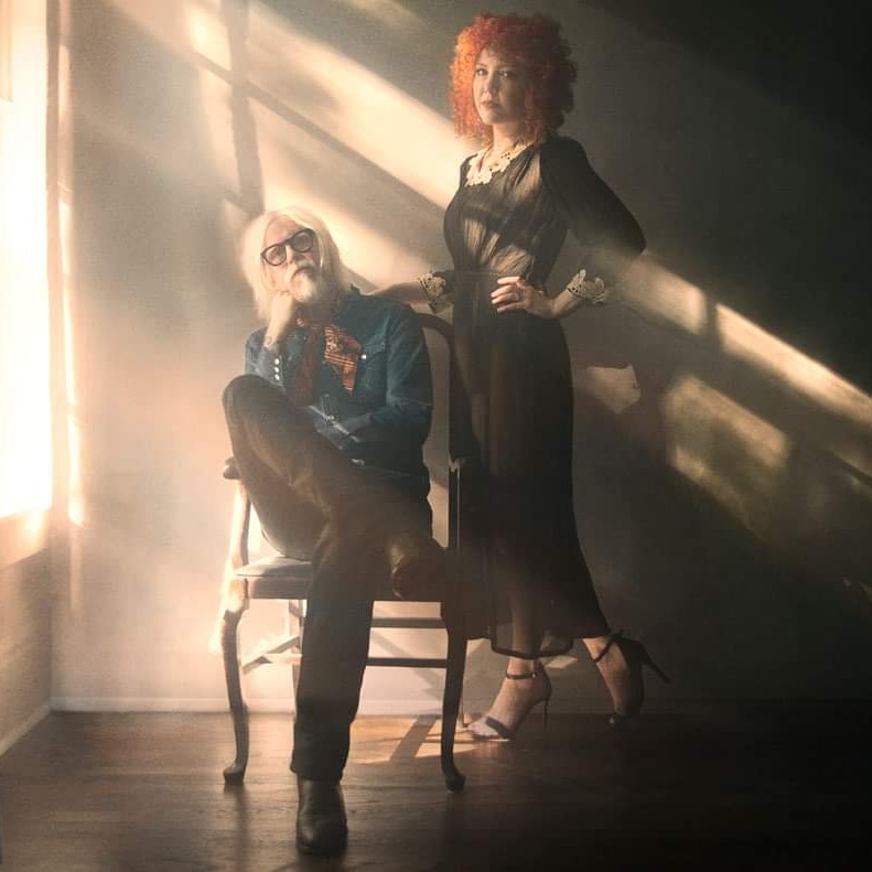 #themastersons with special guests #thewhitmoresisters will be here this Friday at #danssilverleaf.  Come join us.  Show starts at 8pm!

#dentonbroncos #Denton #livemusic #steveearle