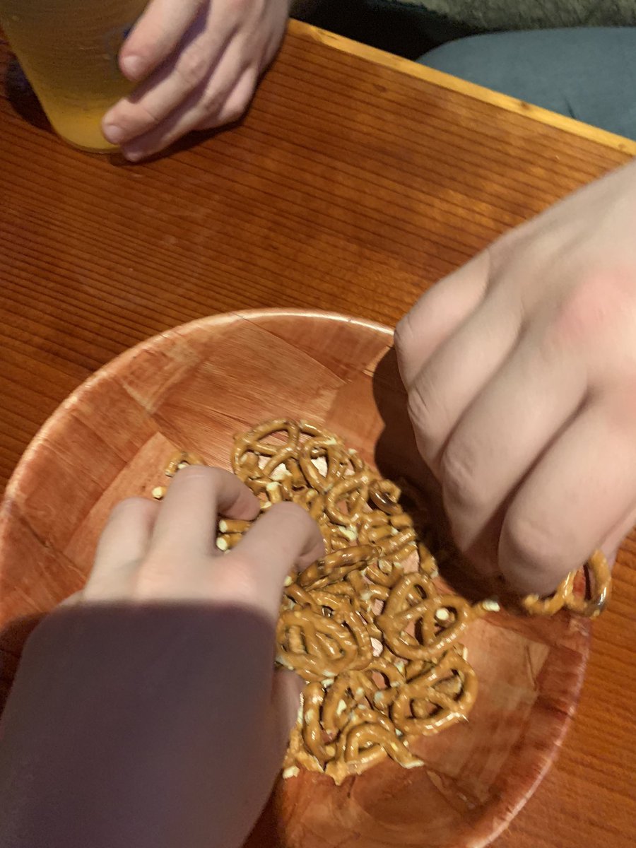reebeccawebb's tweet photo. @johnagnitti @johnagnitti  Enjoying some pretzels with @tommydelello https://t.co/eErNHRKVHc